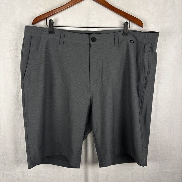 New Travis Mathew Sand Harbor Men's Size 42 Heather Dark Grey Golf Shorts NWT - Picture 1 of 4